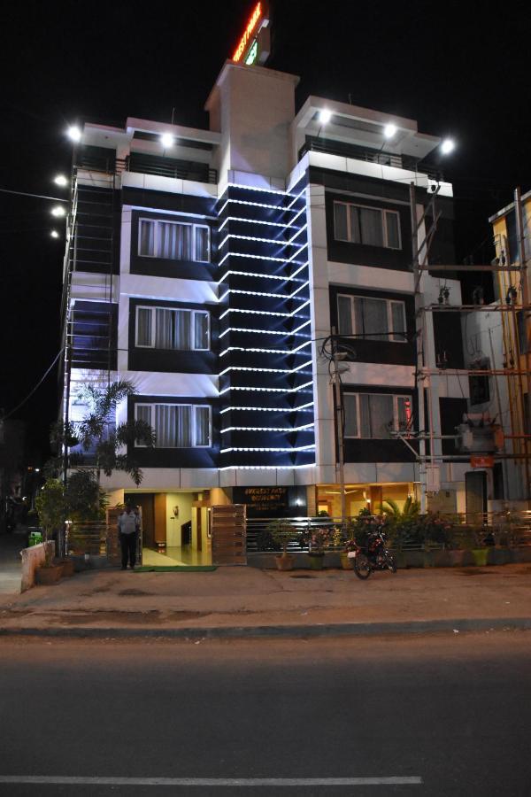 Отель Everestparkresidency Tiruchirappalli Экстерьер фото