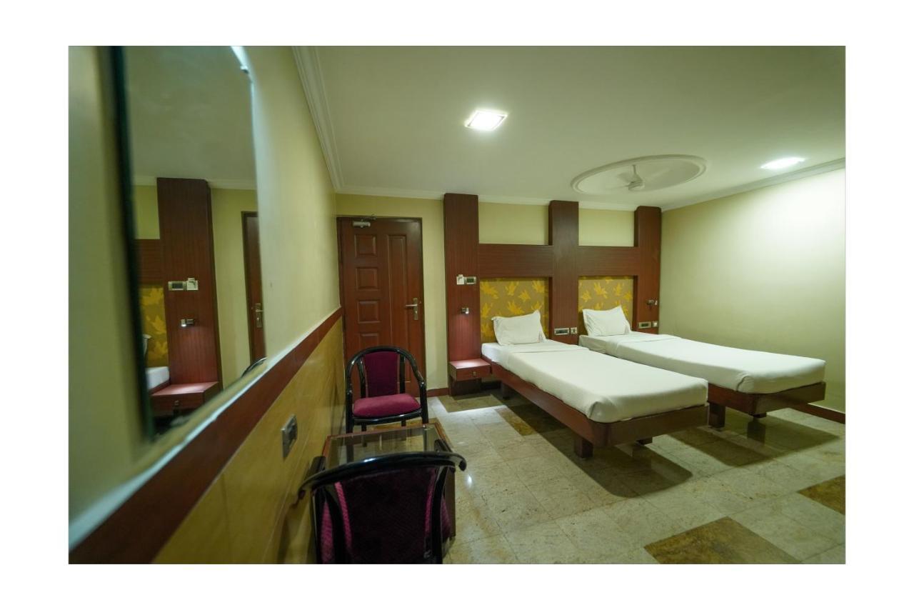 Отель Everestparkresidency Tiruchirappalli Экстерьер фото