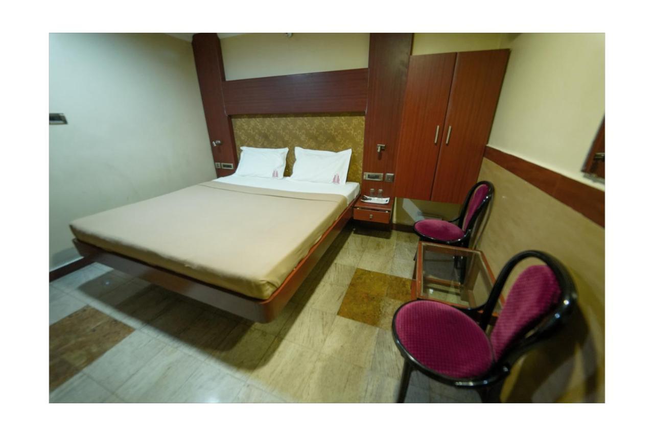 Отель Everestparkresidency Tiruchirappalli Экстерьер фото